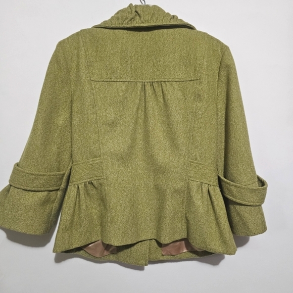 Tabitha Anthropologie Crop Jacket Size 8 Green Ruffle Collar Button 3/4 Sleeves - Picture 6 of 10